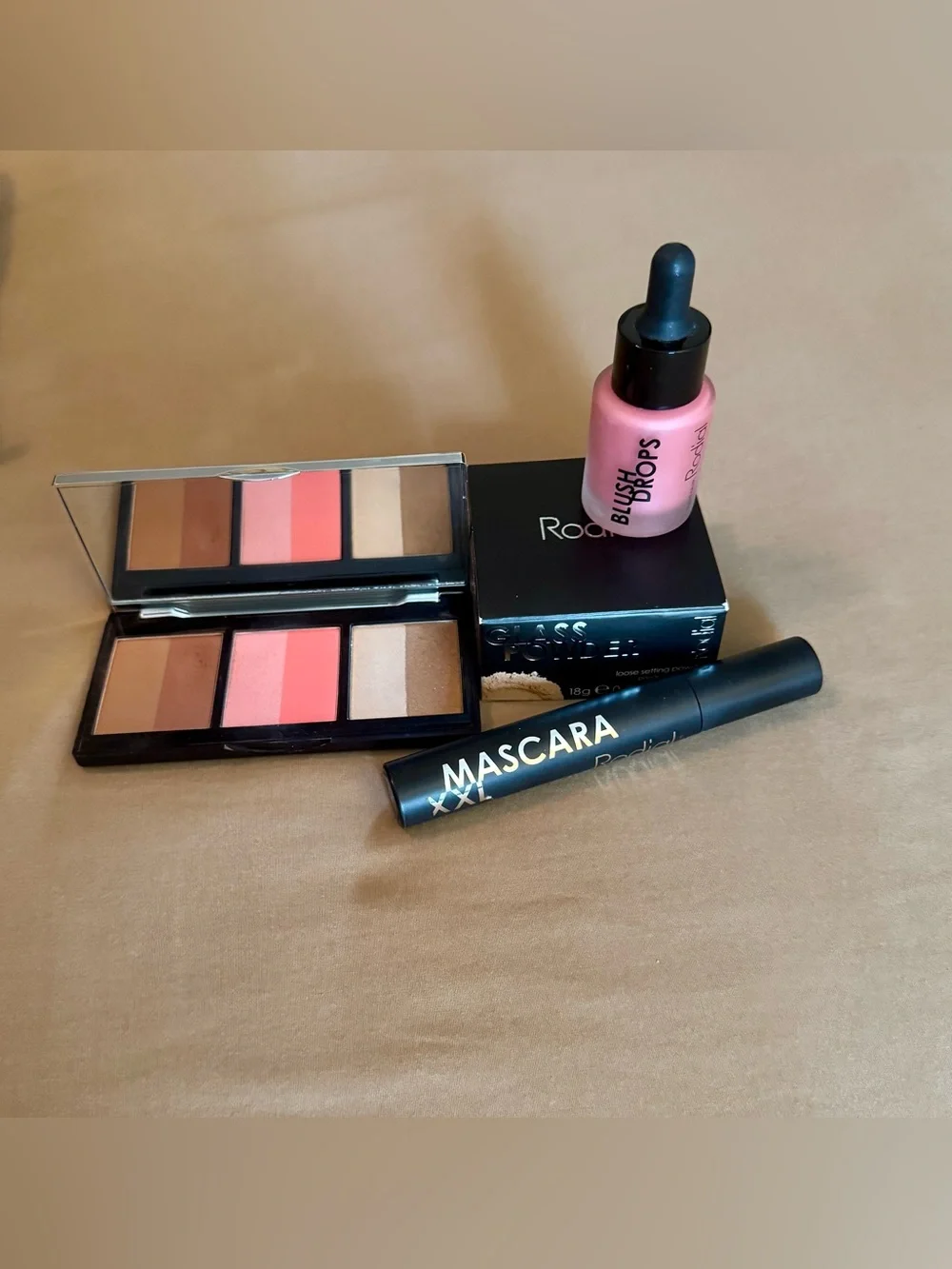 Rodial Pink & Neutral Blush and Eye Palette with Black Mascara